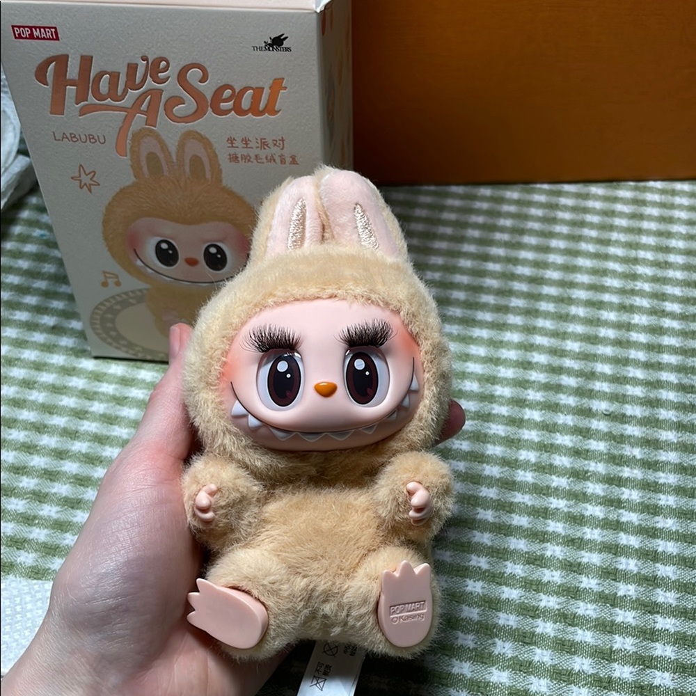 ✨RESERVED✨ Customized Labubu BaBa for @krmontgomery